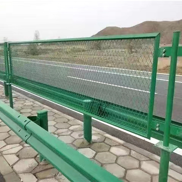 anti-throwing mesh